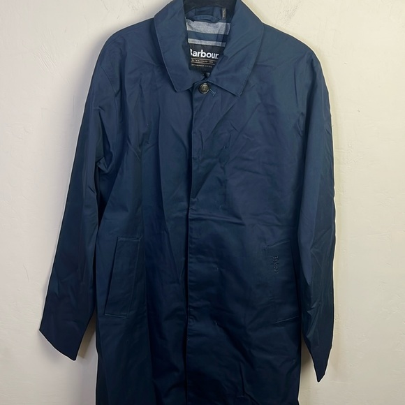 Men’s Barbour Lorden Waterproof Overcoat - Picture 7 of 10